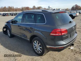 2015 Volkswagen Touareg Sport with VIN WVGEF9BP2FD002767, listed as a Copart auction lot 78127854 with Not provided miles and Salvage title. Bid and sale history available at DreamBid. Image 2.