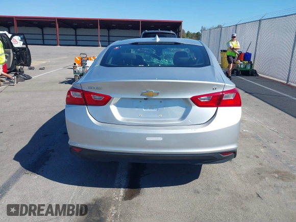 2018 Chevrolet Malibu LT z VIN 1G1ZD5ST8JF149540, wystawiony jako IAAI lot #37718022 z przebiegiem 136 871 mil mil oraz . Historia ofert i sprzedaży dostępna na DreamBid. Obrazek 17.
