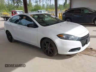 2015 Dodge Dart SXT z VIN 1C3CDFBB9FD276332, wystawiony jako IAAI lot #42238402 z przebiegiem 83 854 mil mil oraz . Historia ofert i sprzedaży dostępna na DreamBid. Obrazek 1.