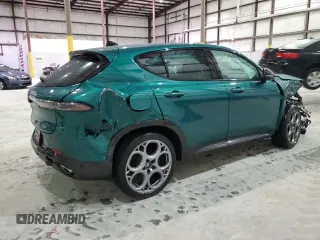 2024 Alfa Romeo Tonale Veloce z VIN ZASPATDW7R3039387, wystawiony jako Copart lot #85281534 z przebiegiem 19 172 mil mil oraz Nie do naprawy. Historia ofert i sprzedaży dostępna na DreamBid. Obrazek 3.