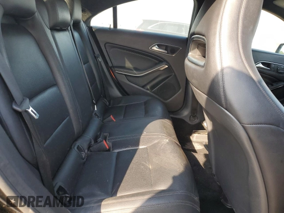 2014 Mercedes-Benz CLA 250 with VIN WDDSJ4EB7EN049199, listed as a Copart auction lot 62329275 with 188,065 mi miles and Salvage title. Bid and sale history available at DreamBid. Image 10.