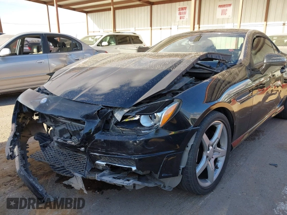 2013 Mercedes-Benz SLK 250 with VIN WDDPK4HA2DF072534, listed as a IAAI auction lot 41749467 with Not provided miles and . Bid and sale history available at DreamBid. Image 6.