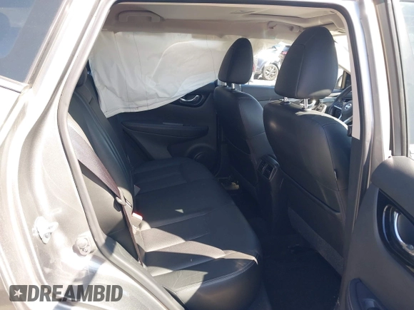 2017 Nissan Rogue SL with VIN JN1BJ1CR8HW118279, listed as a IAAI auction lot 41879325 with 38,780 mi miles and . Bid and sale history available at DreamBid. Image 8.