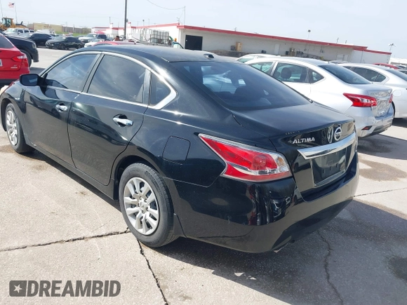 2015 Nissan Altima 2.5 SV with VIN 1N4AL3AP4FC413903, listed as a IAAI auction lot 41821116 with 291,006 mi miles. Bid and sale history available at carsss.com. Image 3.