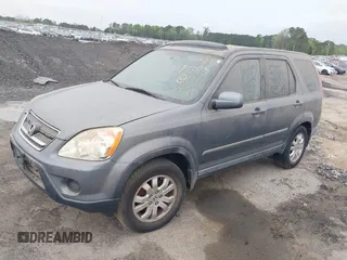 2005 Honda CR-V EX SE with VIN SHSRD78985U301575, listed as a IAAI auction lot 41973175 with 233,508 mi miles. Bid and sale history available at carsss.com. Image 2.