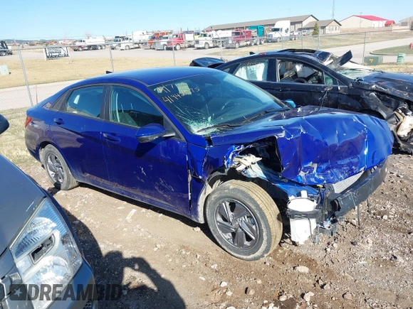 2024 Hyundai Elantra SE with VIN KMHLL4DG3RU848717, listed as a IAAI auction lot 41942375 with 7,879 mi miles and . Bid and sale history available at DreamBid. Image 1.