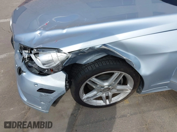 2013 Mercedes-Benz E 350 with VIN WDDKK5KF4DF200471, listed as a IAAI auction lot 42046633 with 76,116 mi miles and . Bid and sale history available at DreamBid. Image 6.