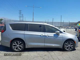2020 Chrysler Pacifica Limited с VIN 2C4RC1GG1LR184429, выставлен на аукционе IAAI как лот 42701918 с пробегом 73 638 миль миль и . История ставок и продаж доступна на DreamBid. Изображение 14.