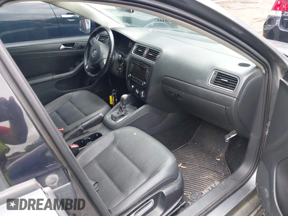 2011 Volkswagen Jetta SE with VIN 3VWDZ7AJ7BM046428, listed as a IAAI auction lot 42531958 with 146,311 mi miles and . Bid and sale history available at DreamBid. Image 5.