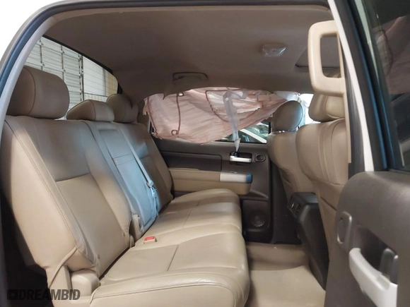 2008 Toyota Tundra LTD with VIN 5TBEV58198S476301, listed as a IAAI auction lot 41528085 with 230,233 mi miles. Bid and sale history available at carsss.com. Image 8.
