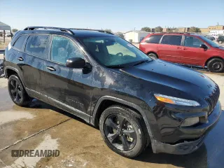 2017 Jeep Cherokee Sport z VIN 1C4PJLAS5HW585812, wystawiony jako Copart lot #76352524 z przebiegiem 110 335 mil mil oraz Szkoda całkowita • Salvage title. Historia ofert i sprzedaży dostępna na DreamBid. Obrazek 4.