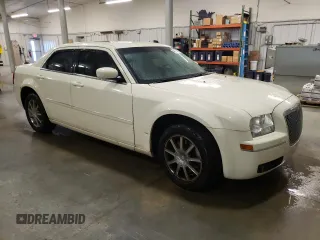 2007 Chrysler 300 Touring with VIN 2C3LK53GX7H893379, listed as a Copart auction lot 49874185 with 136,607 mi miles and Salvage Title. Bid and sale history available at carsss.com. Image 4.