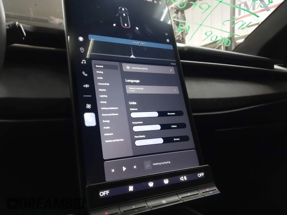 2023 Fisker Ocean One z VIN VCF1ZBU25PG003706, wystawiony jako IAAI lot #41906422 z przebiegiem Nie podano mil oraz . Historia ofert i sprzedaży dostępna na DreamBid. Obrazek 18.