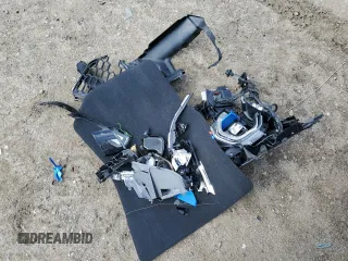 2022 BMW X5 M z VIN 5YMJU0C02N9N01549, wystawiony jako Copart lot #55514093 z przebiegiem Nie podano mil oraz . Historia ofert i sprzedaży dostępna na DreamBid. Obrazek 15.