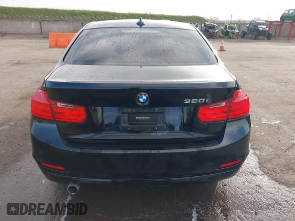 2015 BMW 3 Series 320i with VIN WBA3B1G59FNT64540, listed as a IAAI auction lot 41654543 with 64,172 mi miles. Bid and sale history available at carsss.com. Image 17.
