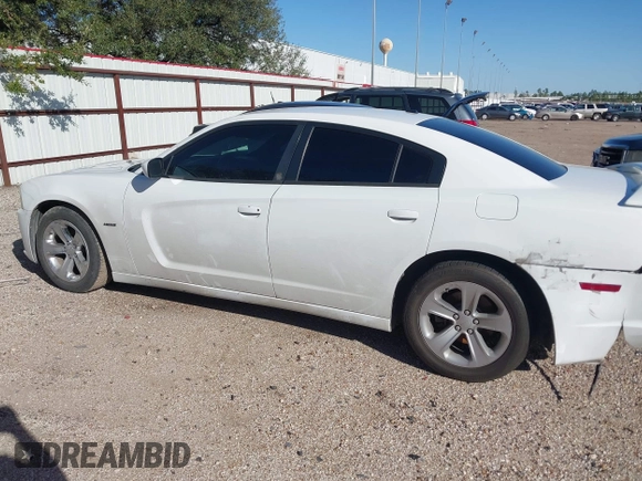 2013 Dodge Charger RT with VIN 2C3CDXCT3DH692776, listed as a IAAI auction lot 41229156 with 218,727 mi miles. Bid and sale history available at carsss.com. Image 14.