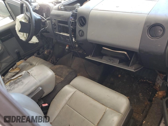 2005 Ford F-150 XL with VIN 1FTRF12W45KC30617, listed as a Copart auction lot 83966904 with 0 mi miles and Salvage Title. Bid and sale history available at carsss.com. Image 8.