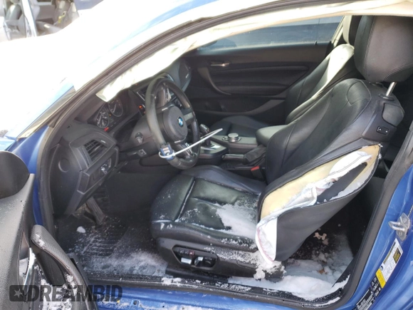 2016 BMW 2 Series M235i xDrive with VIN WBA1J9C55GV371825, listed as a Copart auction lot 42714675 with 86,108 mi miles and Salvage Title. Bid and sale history available at carsss.com. Image 7.