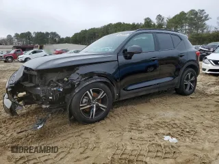 2024 Volvo XC40 Core Bright Theme с VIN YV4L12UK5R2334069, выставлен на аукционе Copart как лот 86729964 с пробегом 15 762 миль миль и Списание • Salvage title. История ставок и продаж доступна на DreamBid. Изображение 1.