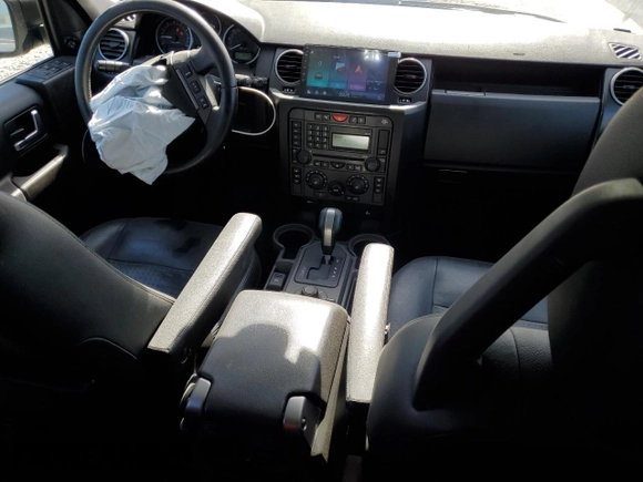 2005 Land Rover LR3 SE with VIN SALAD254X5A315396, listed as a Copart auction lot 60348205 with 182,099 mi miles and Salvage title. Bid and sale history available at DreamBid. Image 8.