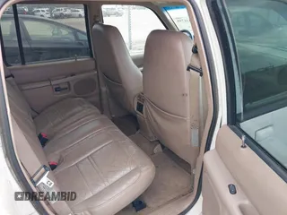 1999 Ford Explorer XLT z VIN 1FMZU32E4XZA40685, wystawiony jako IAAI lot #41531759 z przebiegiem 200 419 mil mil oraz . Historia ofert i sprzedaży dostępna na DreamBid. Obrazek 8.