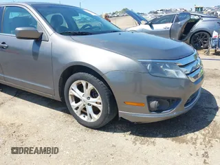 2012 Ford Fusion SE z VIN 3FAHP0HA4CR232641, wystawiony jako IAAI lot #42057070 z przebiegiem 180 793 mil mil oraz . Historia ofert i sprzedaży dostępna na DreamBid. Obrazek 17.
