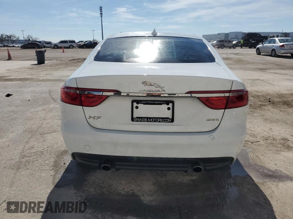 2018 Jaguar XF 25t with VIN SAJBR4FX1JCY61635, listed as a Copart auction lot 42906215 with 68,144 mi miles and Salvage Title. Bid and sale history available at DreamBid. Image 6.