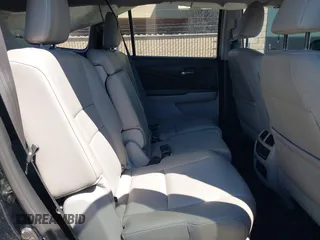 2016 Honda Pilot EX-L z VIN 5FNYF5H69GB043237, wystawiony jako IAAI lot #41890092 z przebiegiem 143 340 mil mil oraz . Historia ofert i sprzedaży dostępna na DreamBid. Obrazek 8.