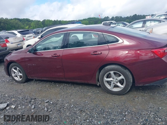 2016 Chevrolet Malibu LS z VIN 1G1ZB5ST8GF236255, wystawiony jako IAAI lot #42246635 z przebiegiem 119 942 mil mil oraz . Historia ofert i sprzedaży dostępna na DreamBid. Obrazek 14.