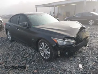 2016 Infiniti Q50 3.0t Premium with VIN JN1EV7AP9GM304199, listed as a IAAI auction lot 41496804 with 139,801 mi miles. Bid and sale history available at carsss.com. Image 1.