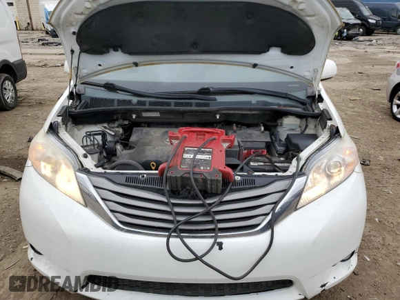 2011 Toyota Sienna XLE AAS with VIN 5TDYK3DC3BS175507, listed as a Copart auction lot 53231855 with 245,149 mi miles and Clean title. Bid and sale history available at DreamBid. Image 12.