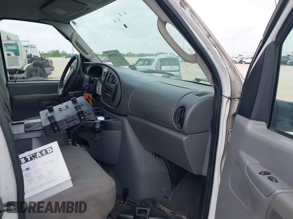 2007 Ford Econoline Cargo with VIN 1FTSE34L37DA57344, listed as a IAAI auction lot 42193599 with 211,674 mi miles and . Bid and sale history available at DreamBid. Image 5.