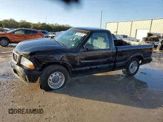 2000 GMC Sonoma SLS w/1SE Pkg with VIN 1GTCS1452Y8237606, listed as a Copart auction lot 83415884 with 104,004 mi miles and Salvage Title. Bid and sale history available at carsss.com. Image 1.