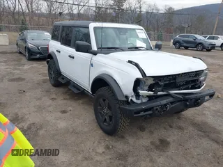 2024 Ford Bronco Black Diamond z VIN 1FMDE1BH5RLB30794, wystawiony jako IAAI lot #41283382 z przebiegiem 2 305 mil mil oraz . Historia ofert i sprzedaży dostępna na DreamBid. Obrazek 1.