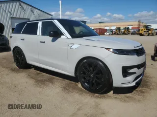 2024 Land Rover Range Rover Sport Dynamic SE with VIN SAL1L9FU8RA414556, listed as a Copart auction lot 68875774 with 19 mi miles and Non Repairable. Bid and sale history available at DreamBid. Image 4.