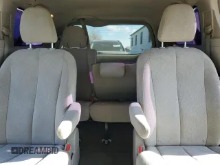 2014 Toyota Sienna L с VIN 5TDZK3DC5ES451825, выставлен на аукционе Copart как лот 79619074 с пробегом 151 146 миль миль и Списание • Salvage title. История ставок и продаж доступна на DreamBid. Изображение 10.