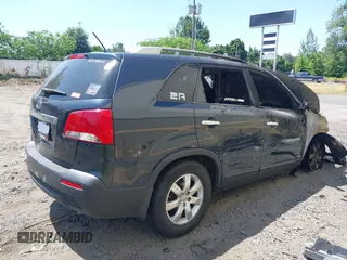 2012 Kia Sorento LX with VIN 5XYKTDA6XCG251259, listed as a IAAI auction lot 39861930 with Not Provided miles. Bid and sale history available at carsss.com. Image 4.