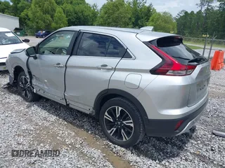 2024 Mitsubishi Eclipse Cross SE with VIN JA4ATWAAXRZ077726, listed as a IAAI auction lot 42842663 with 26,804 mi miles and . Bid and sale history available at DreamBid. Image 3.