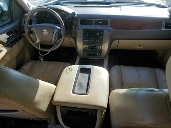 2010 GMC Sierra 1500 SLT z VIN 3GTRCWE08AG287062, wystawiony jako Copart lot #45991885 z przebiegiem 310 055 mil mil oraz Szkody całkowita. Historia ofert i sprzedaży dostępna na DreamBid. Obrazek 8.