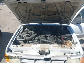 1993 Ford Ranger Splash z VIN 1FTCR10A2PUD05276, wystawiony jako IAAI lot #41839586 z przebiegiem 51 223 mil mil oraz . Historia ofert i sprzedaży dostępna na DreamBid. Obrazek 10.