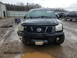 2011 Nissan Titan Pro-4X z VIN 1N6BA0EC2BN325891, wystawiony jako Copart lot #43241505 z przebiegiem Nie podano mil oraz Szkoda całkowita • Salvage title. Historia ofert i sprzedaży dostępna na DreamBid. Obrazek 5.