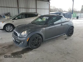 2012 MINI Coupe S z VIN WMWSX3C51CT408178, wystawiony jako Copart lot #42742075 z przebiegiem 113 166 mil mil oraz Nie do naprawy. Historia ofert i sprzedaży dostępna na DreamBid. Obrazek 1.