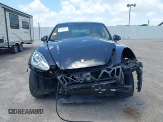 2013 Porsche Cayenne с VIN WP1AA2A23DLA13020, выставлен на аукционе IAAI как лот 42560111 с пробегом 113 984 миль миль и . История ставок и продаж доступна на DreamBid. Изображение 12.
