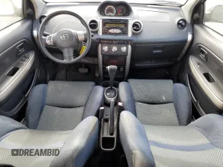 2006 Scion xA z VIN JTKKT624065002595, wystawiony jako Copart lot #73732864 z przebiegiem 198 897 mil mil oraz Szkody całkowita. Historia ofert i sprzedaży dostępna na DreamBid. Obrazek 8.