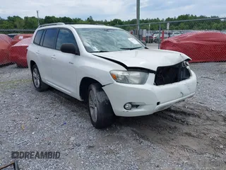 2010 Toyota Highlander Sport with VIN 5TDXK3EH4AS003555, listed as a IAAI auction lot 42219422 with 209,916 mi miles and . Bid and sale history available at DreamBid. Image 1.