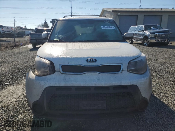2016 Kia Soul with VIN KNDJN2A21G7381182, listed as a Copart auction lot 44743045 with 96,431 mi miles and Salvage Title. Bid and sale history available at carsss.com. Image 5.