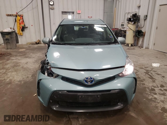 2015 Toyota Prius Two with VIN JTDZN3EU0FJ026767, listed as a Copart auction lot 54426645 with 184,771 mi miles and Clean Title. Bid and sale history available at DreamBid. Image 5.