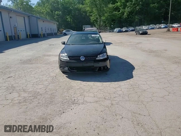 2013 Volkswagen Jetta SE with VIN 3VWDP7AJ1DM435252, listed as a Copart auction lot 57394895 with 174,993 mi miles and Salvage title. Bid and sale history available at DreamBid. Image 13.