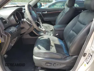 2012 Kia Sorento EX z VIN 5XYKU4A27CG229651, wystawiony jako Copart lot #60314715 z przebiegiem 117 876 mil mil oraz Szkoda całkowita • Salvage title. Historia ofert i sprzedaży dostępna na DreamBid. Obrazek 7.