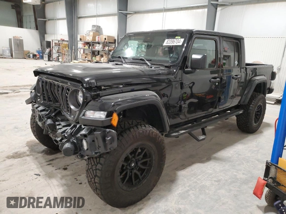 2024 Jeep Gladiator Sport z VIN 1C6HJTAG2RL103503, wystawiony jako Copart lot #82096704 z przebiegiem Nie podano mil oraz Szkoda całkowita • Salvage title. Historia ofert i sprzedaży dostępna na DreamBid. Obrazek 1.